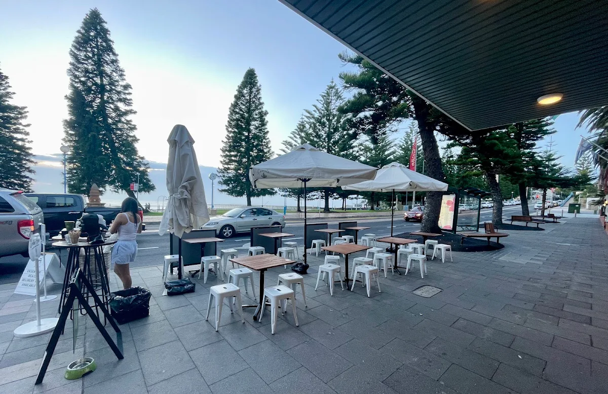 Vibe, Ek’sentrik Cafe Coogee Beach
