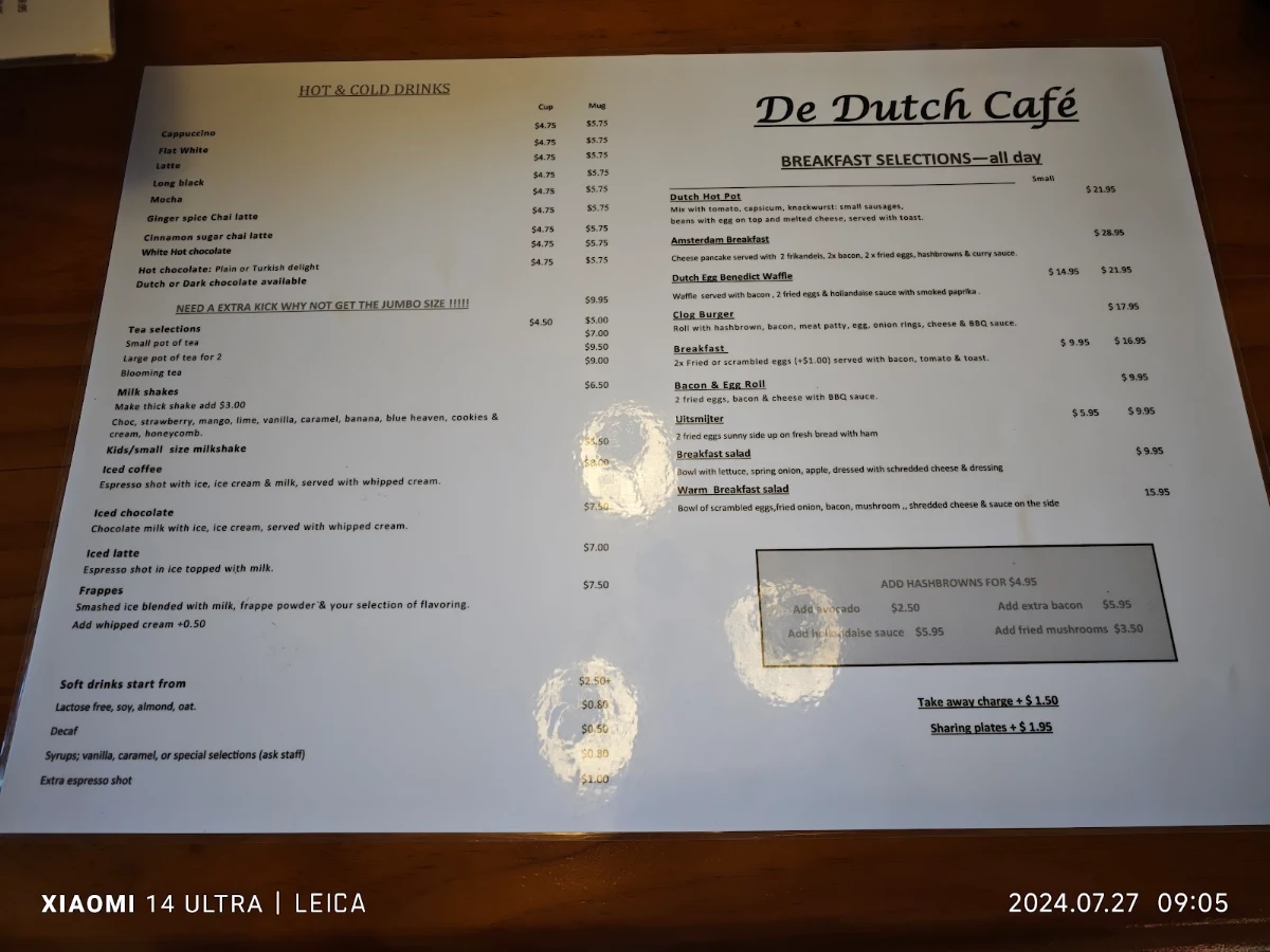 Menu, De Dutch Cafe