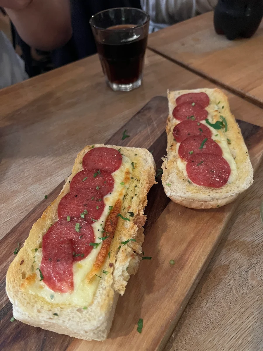 Food & drink, DiRoma Pizzeria