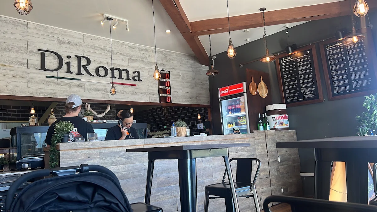 Vibe, DiRoma Pizzeria