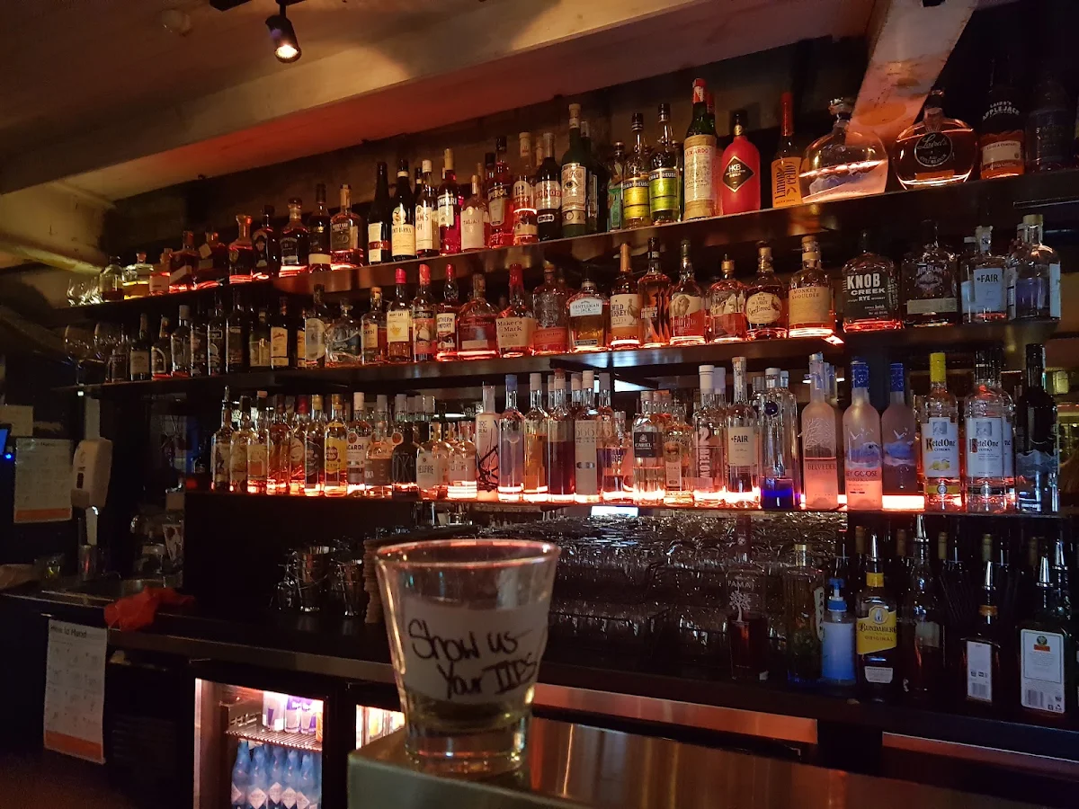 Vibe, Grape Food and Wine Bar