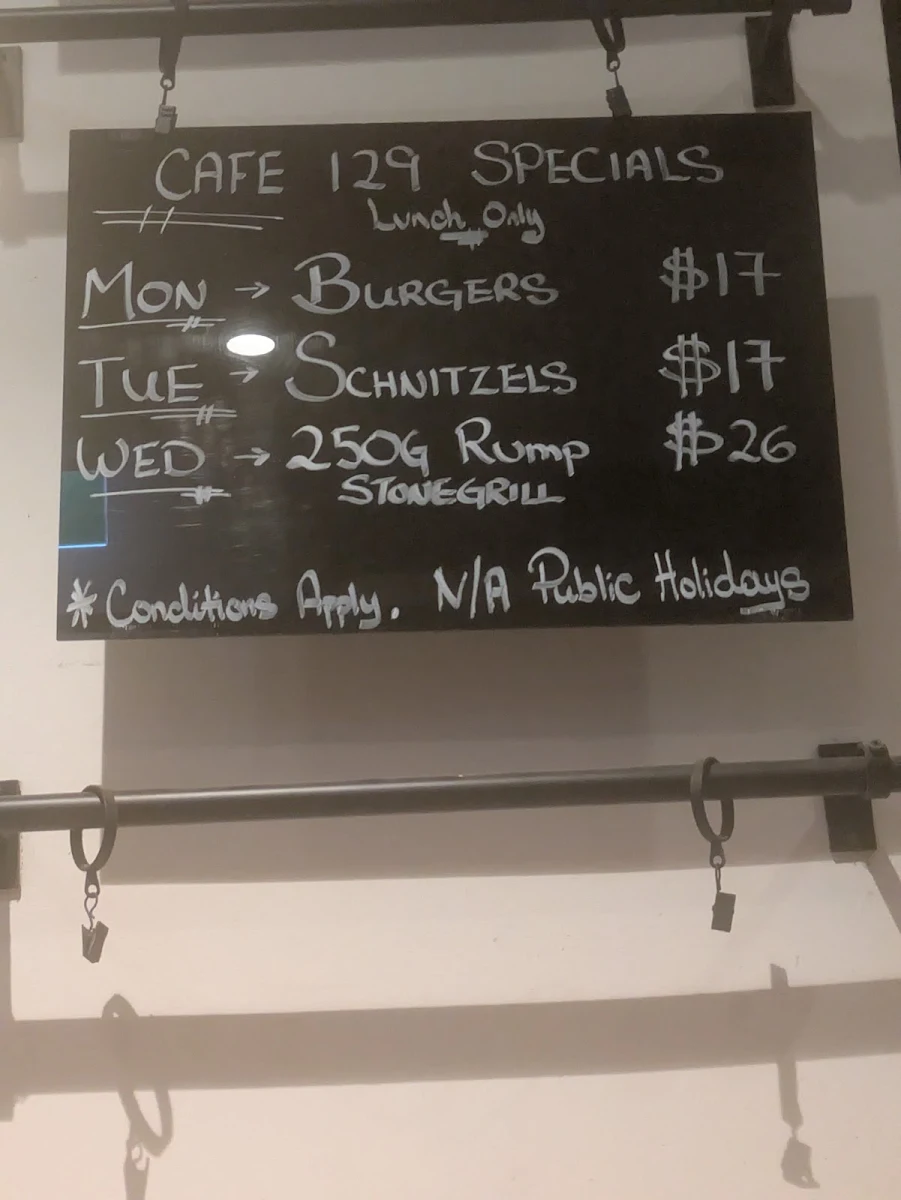 Menu, Verandah Dining at The Strathmore – Level 1