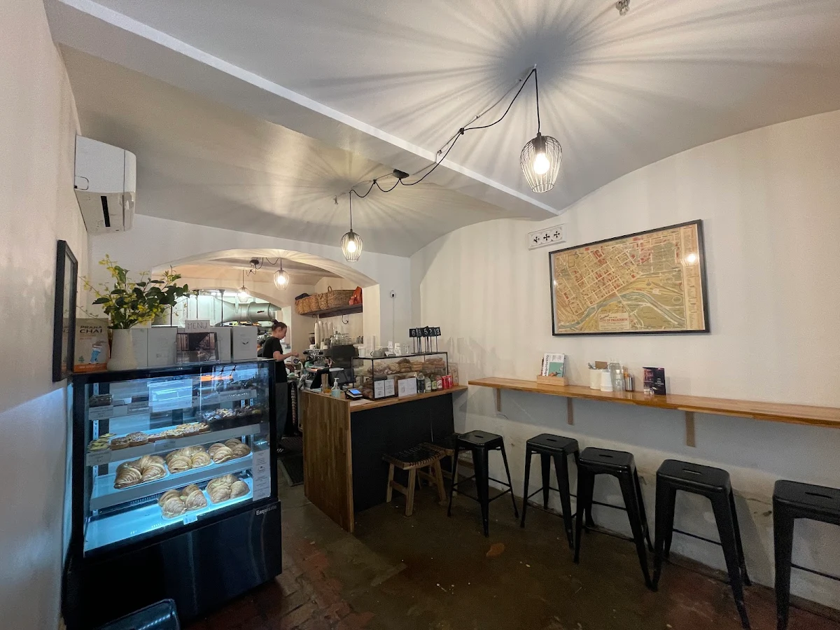 Vibe, Little Gordon Cafe