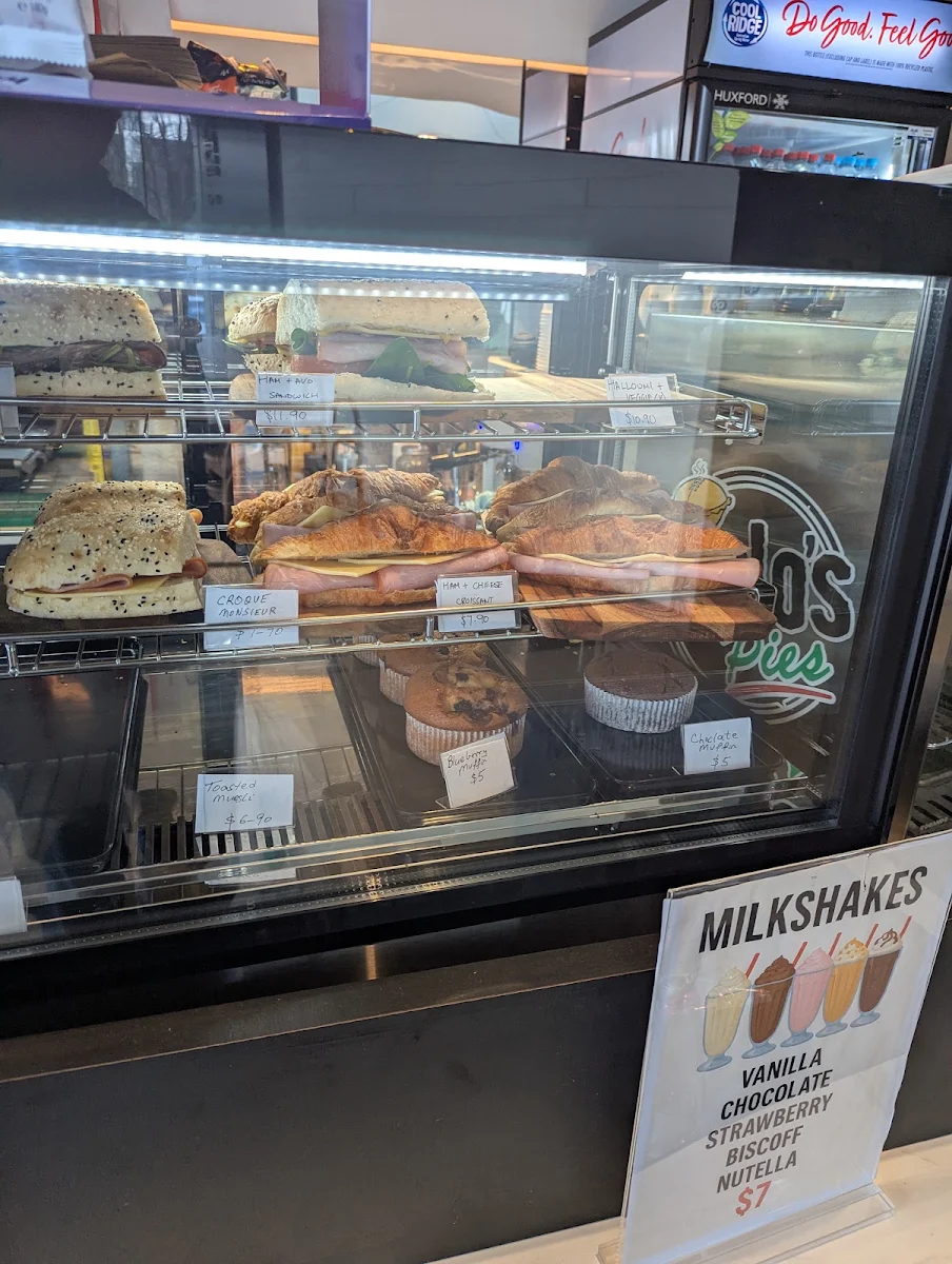 Menu, Burbank cafe