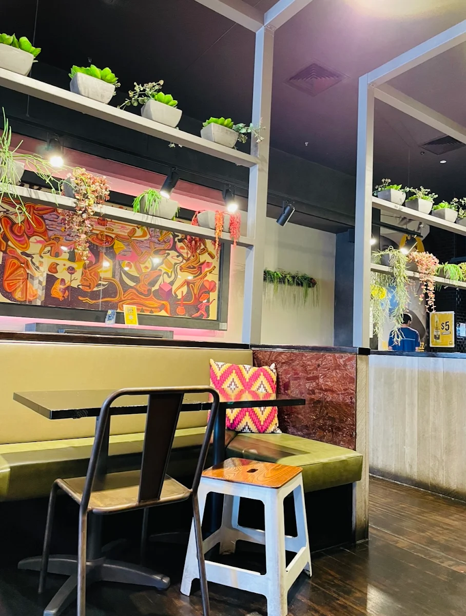 Vibe, Guzman y Gomez - Westfield Chermside