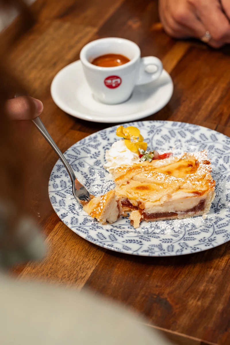 Food & drink photo 9