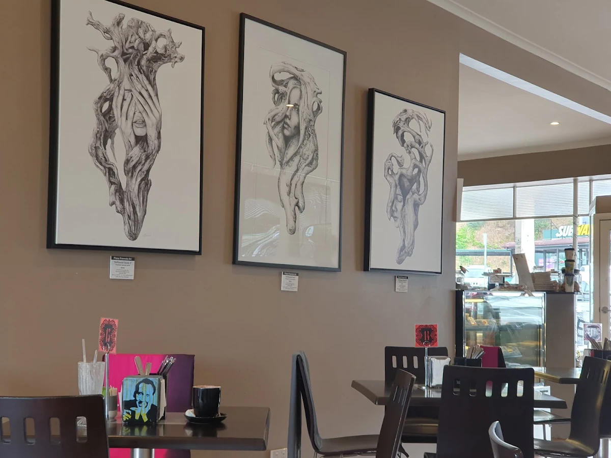 Vibe, Mumma Buzz Cafe 'N' Takeaway