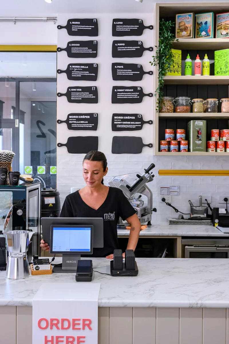 Vibe, Mordi Deli Cafe Panini Bar