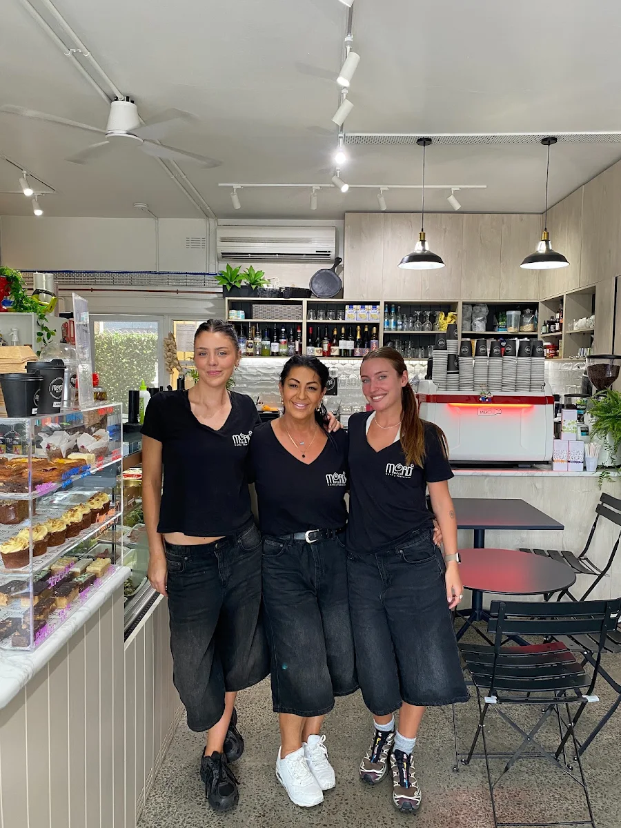 Vibe, Mordi Deli Cafe Panini Bar