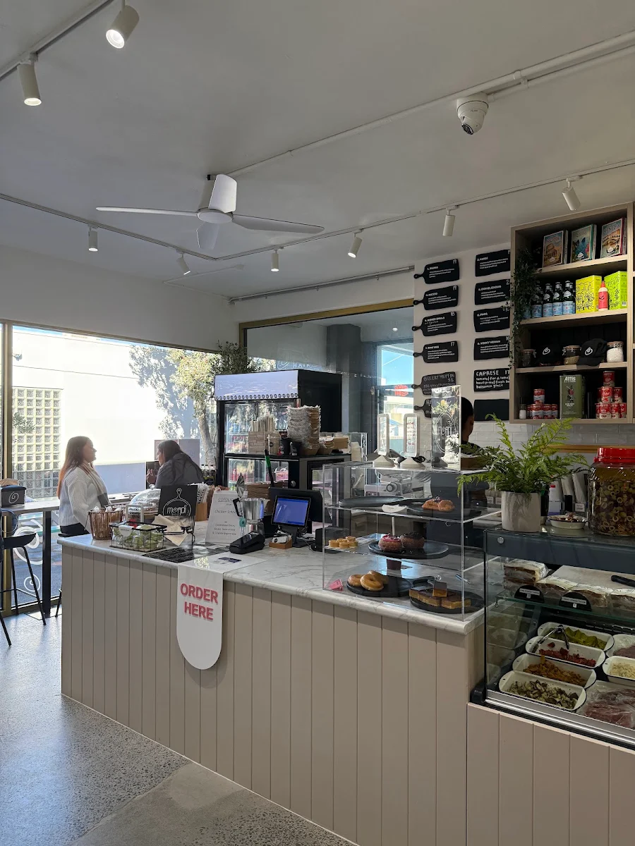 Vibe, Mordi Deli Cafe Panini Bar