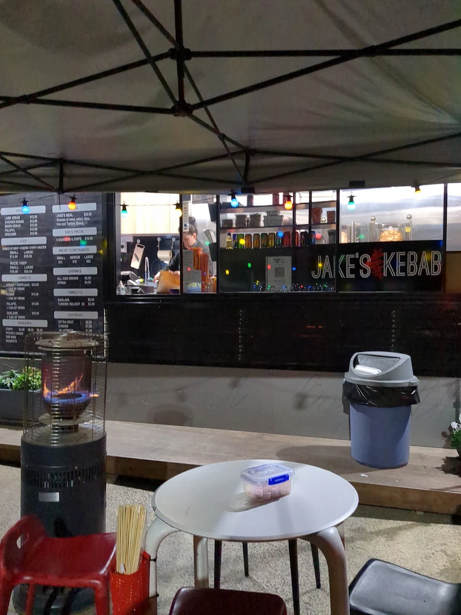 Vibe, Jake's Kebab