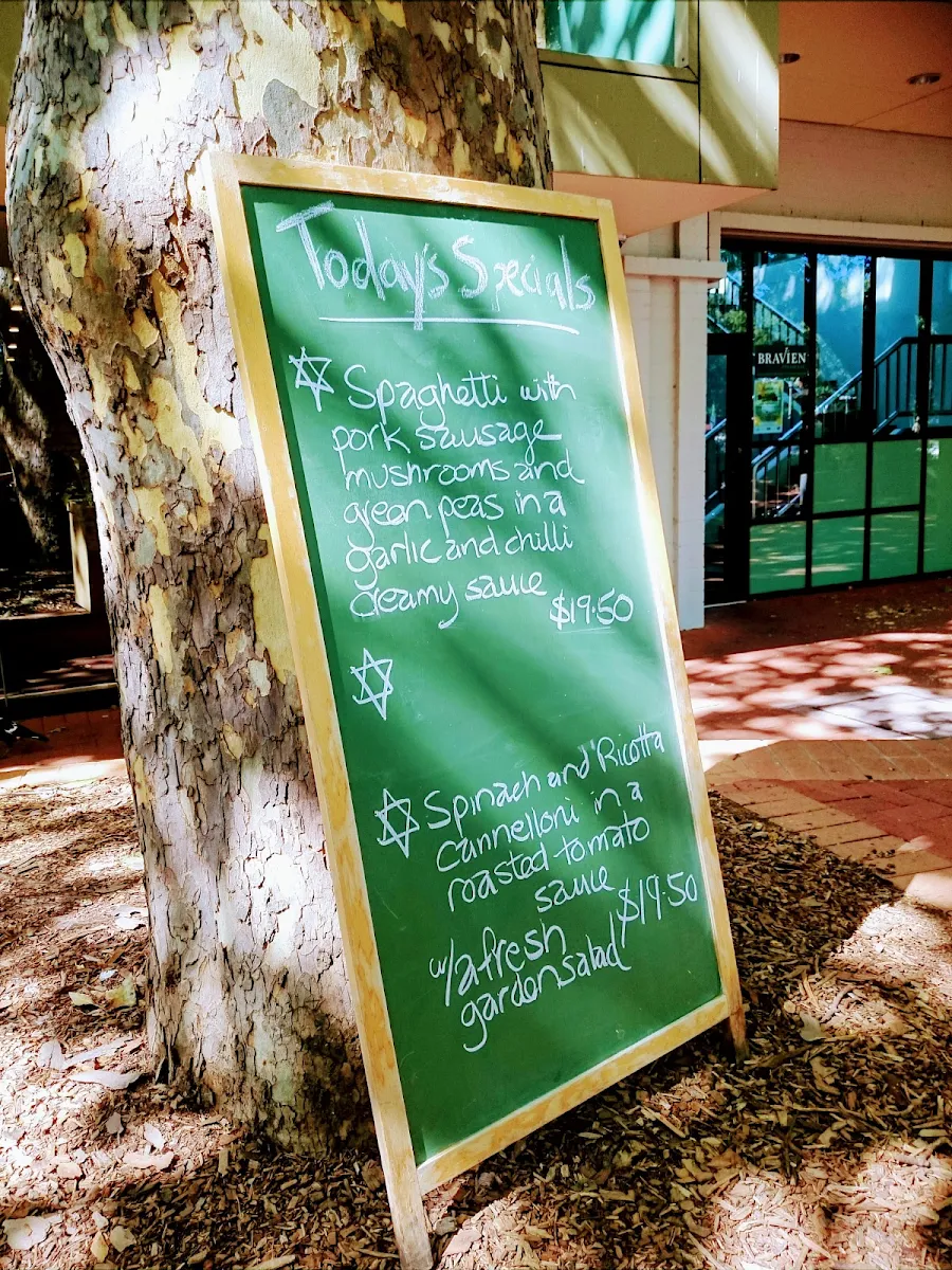 Menu, Beess & Co Cafe
