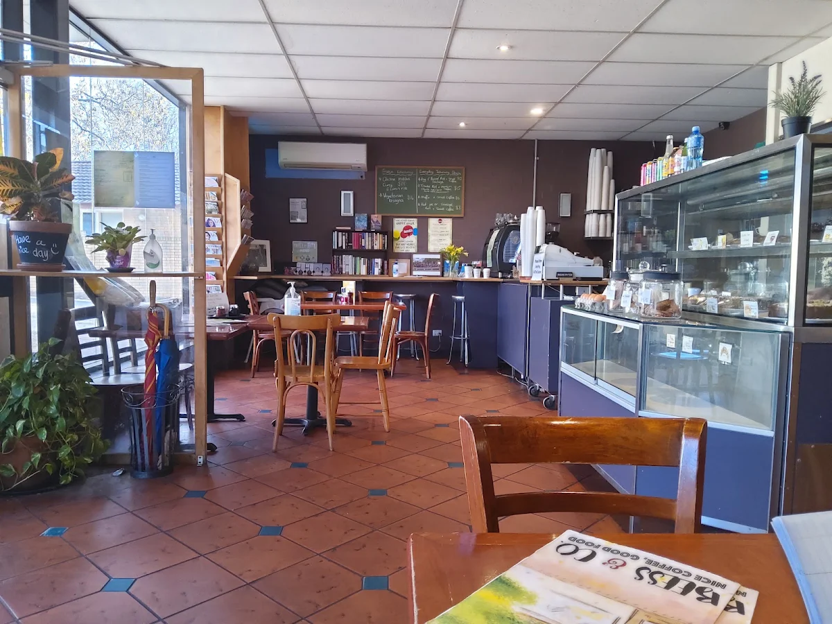 Vibe, Beess & Co Cafe