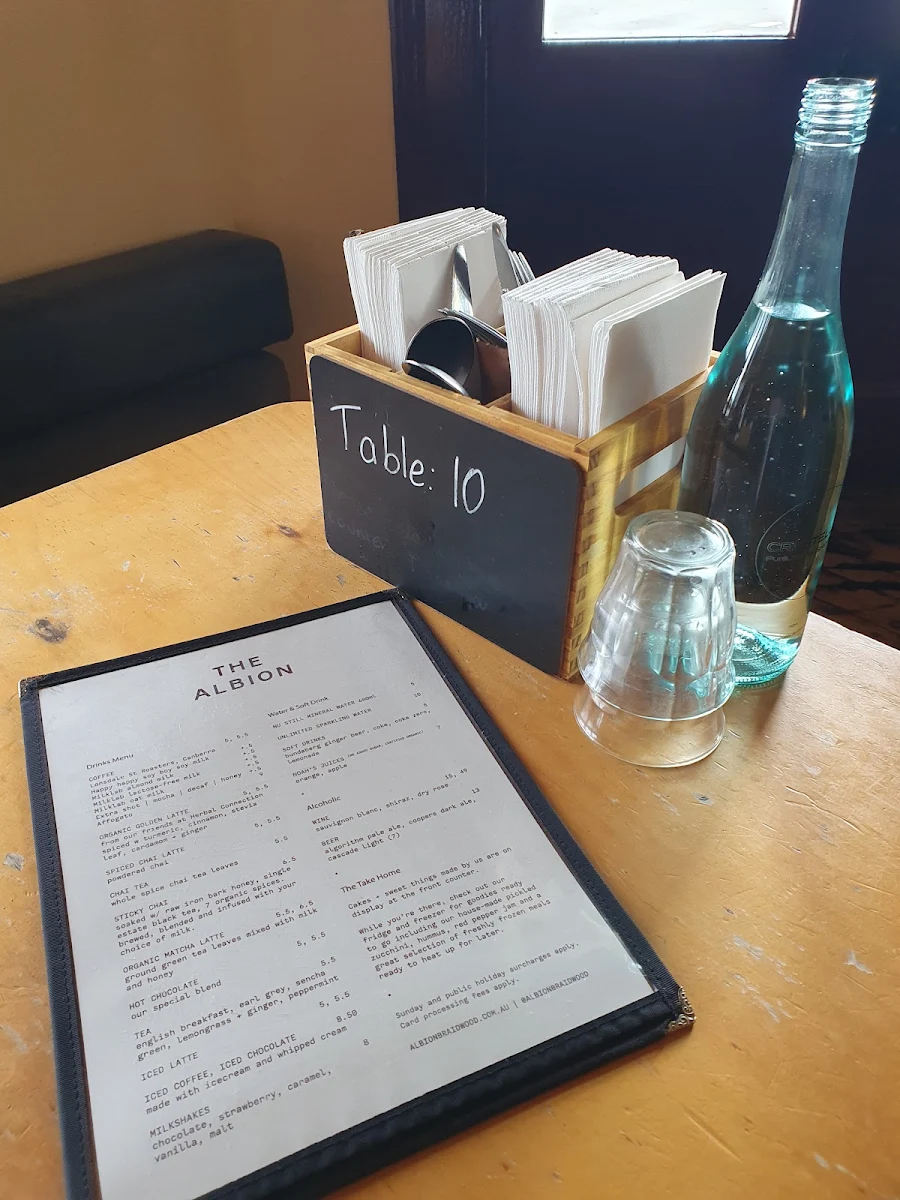 Menu, The Albion, Braidwood