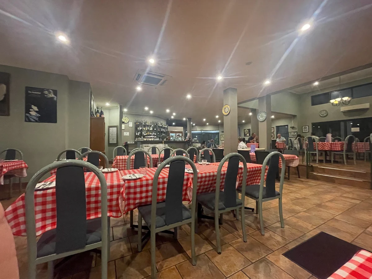 Paparazzi Italian Restaurant Mandurah cover