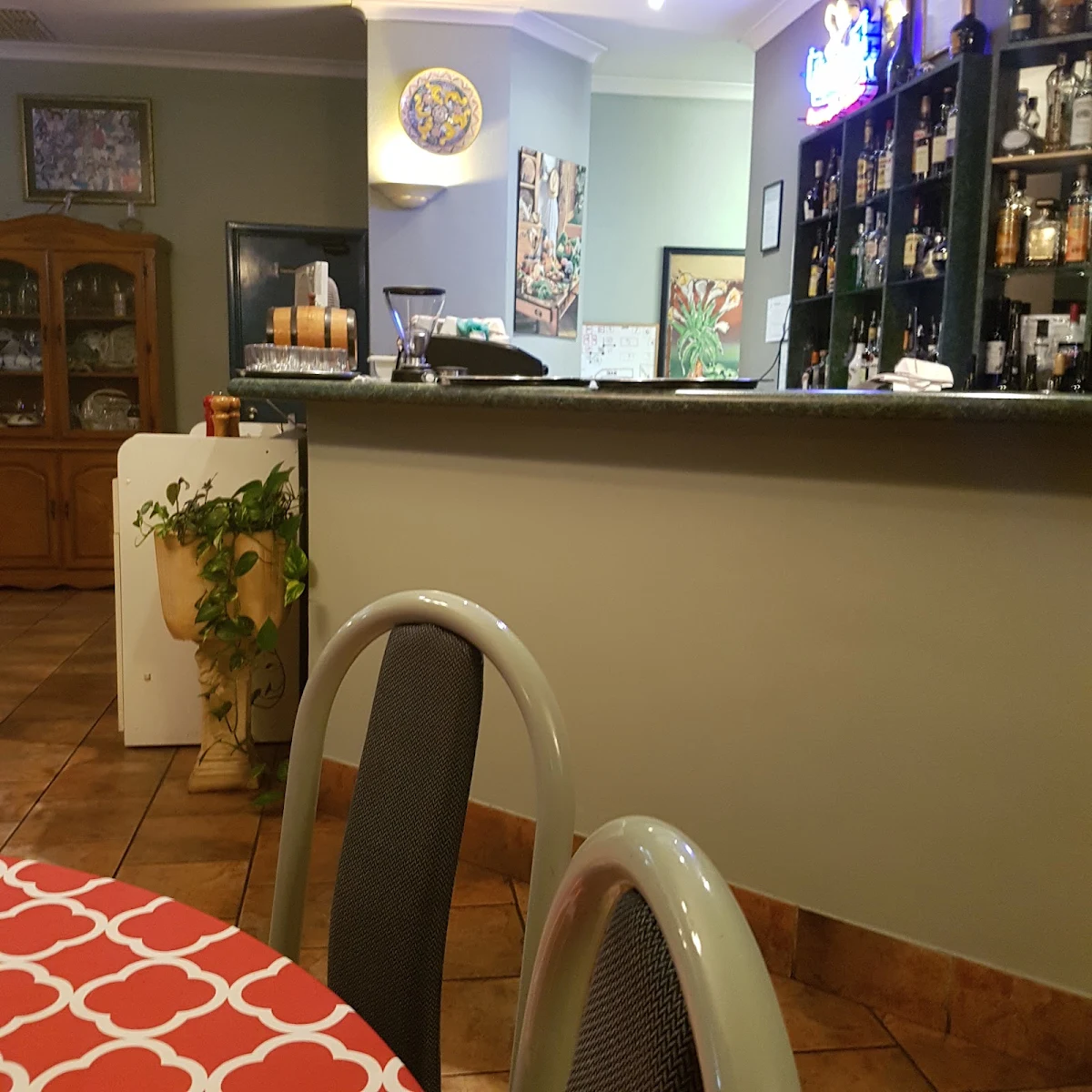 Vibe, Paparazzi Italian Restaurant Mandurah