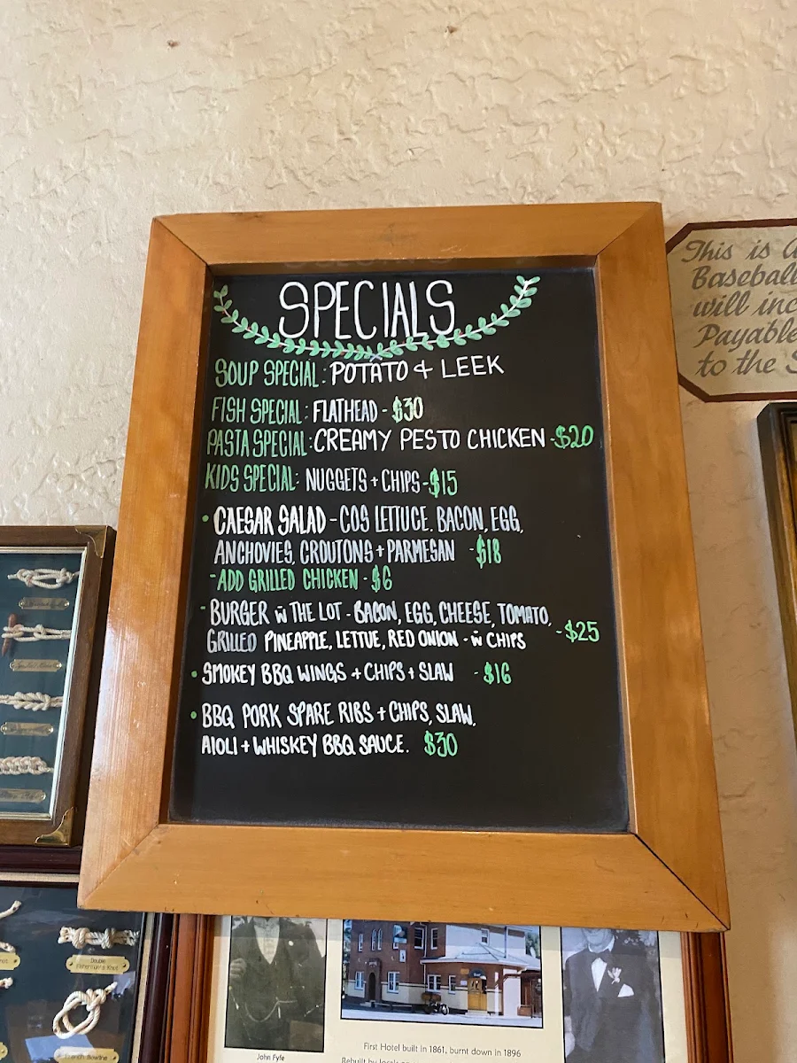 Menu, Longley International Hotel