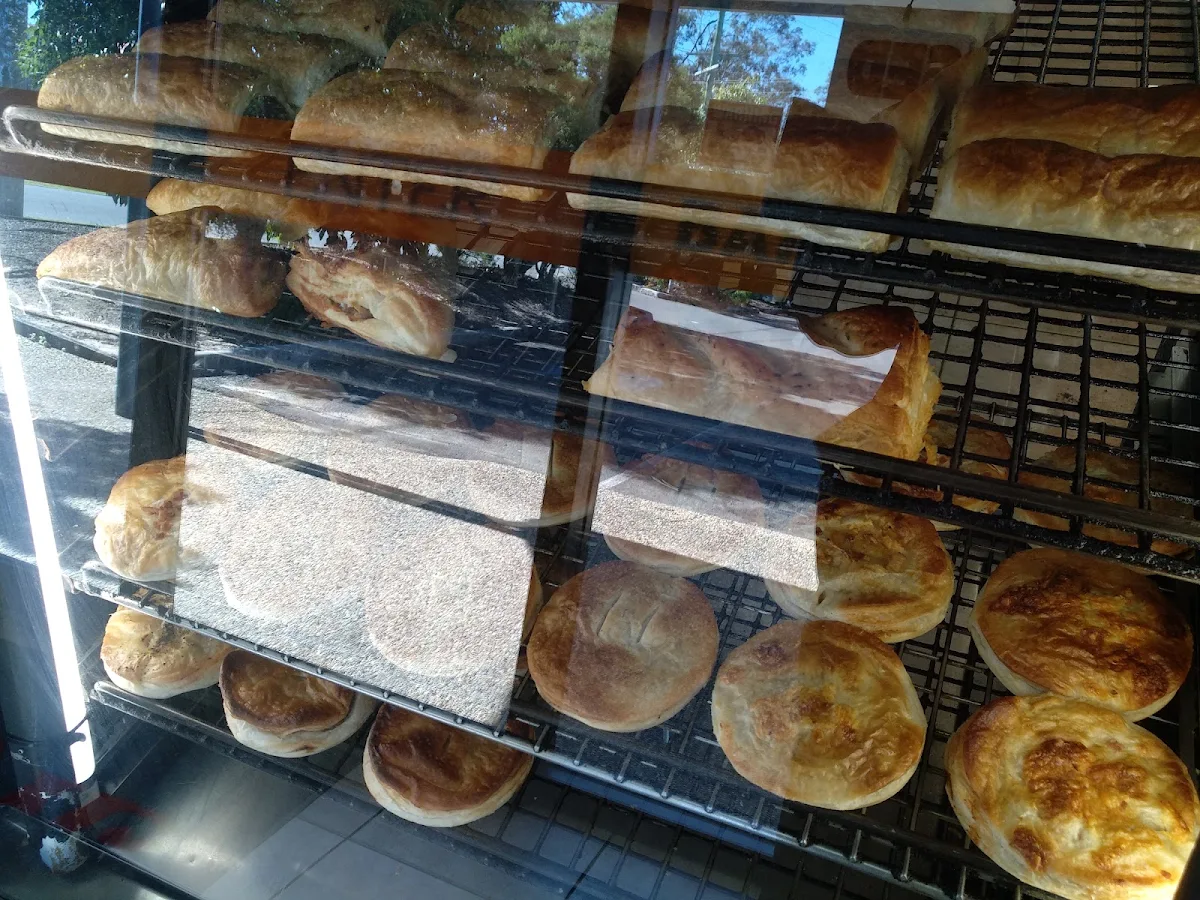 Vibe, Macca's Bake House