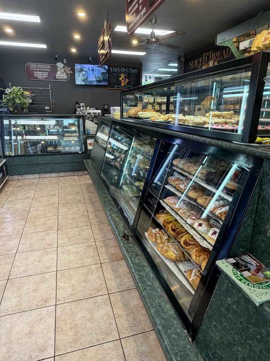 Vibe, Macca's Bake House