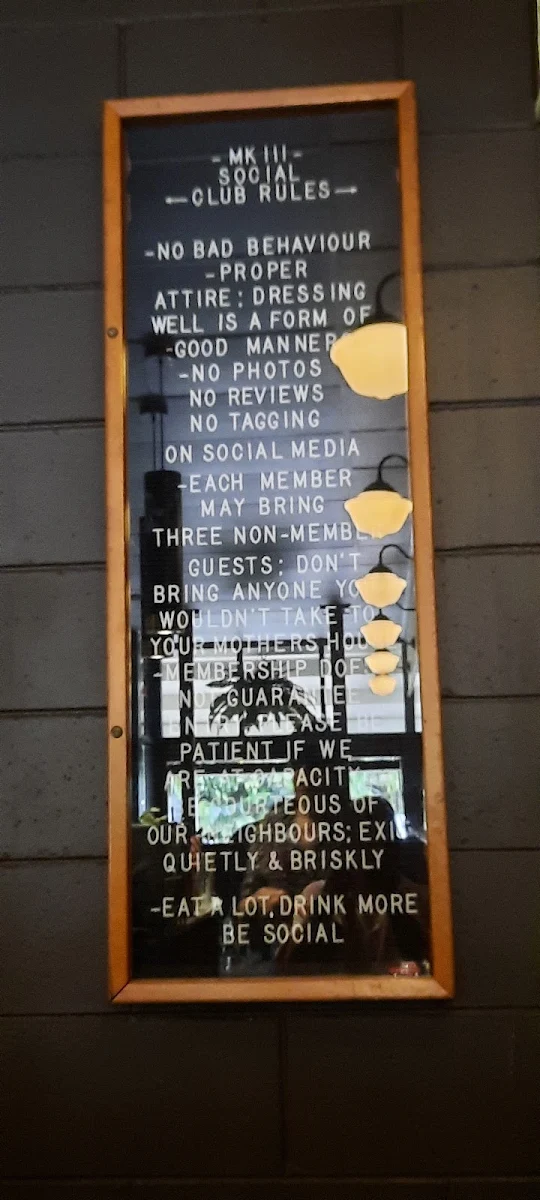 Menu, Tamborine Pizza & Bar