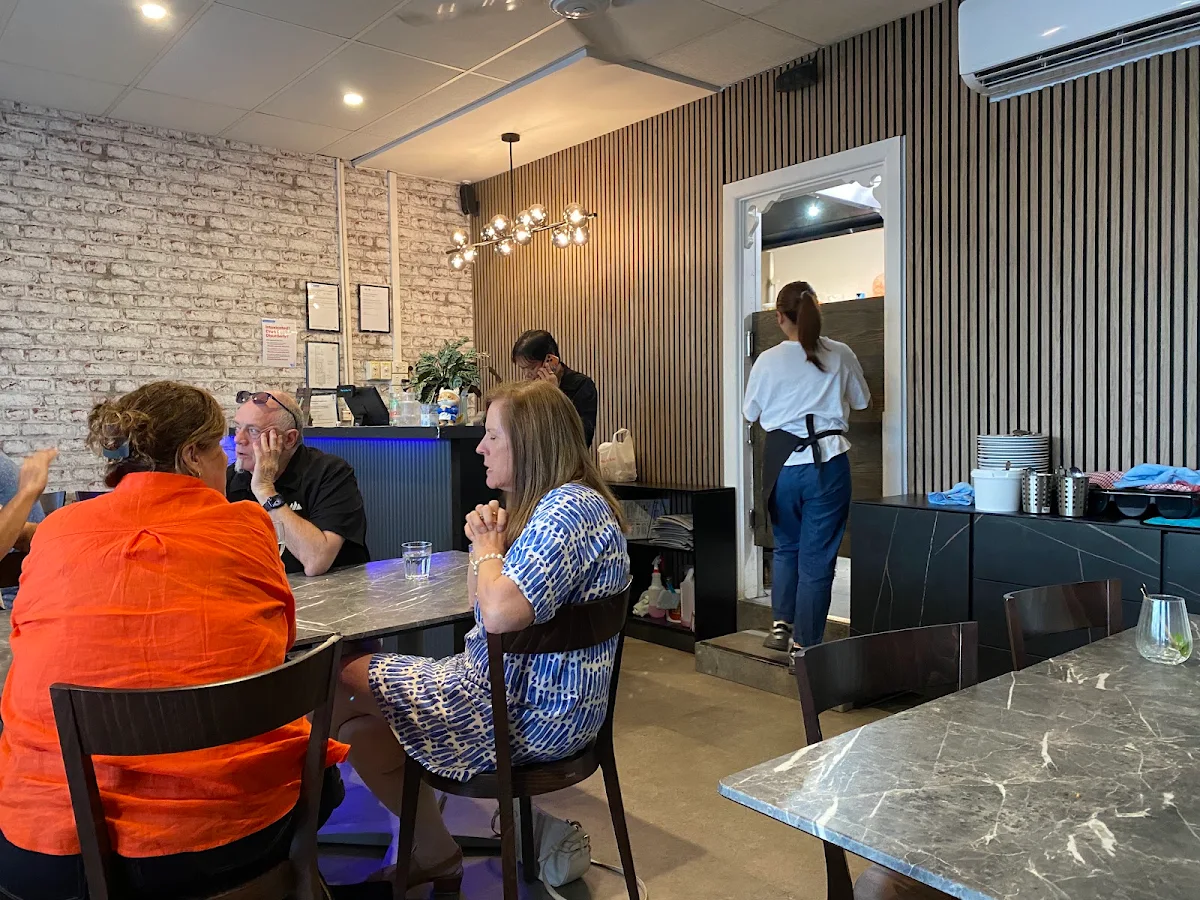 Vibe, Thai On Thames Restaurant