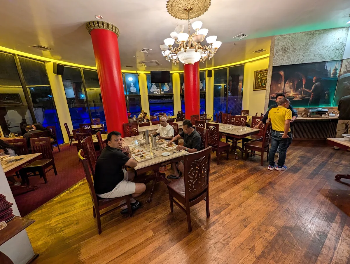 Vibe, The Tandoori Place