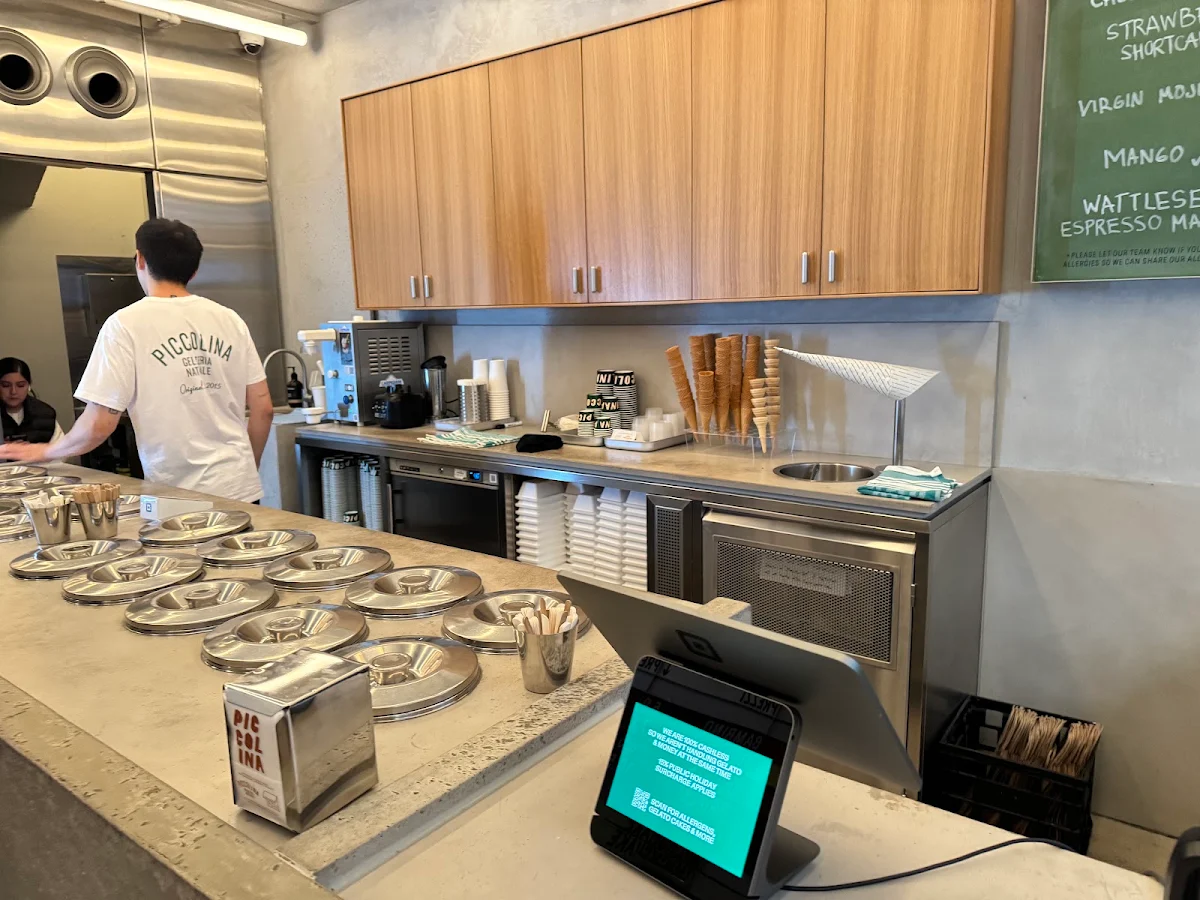 Vibe, Piccolina Gelateria