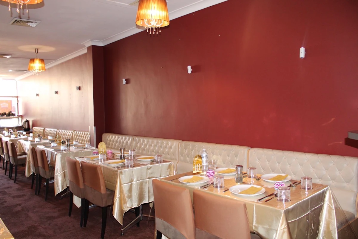 Vibe, New Zaks Kitchen- Indian, Pakistani, Arabic Cuisine