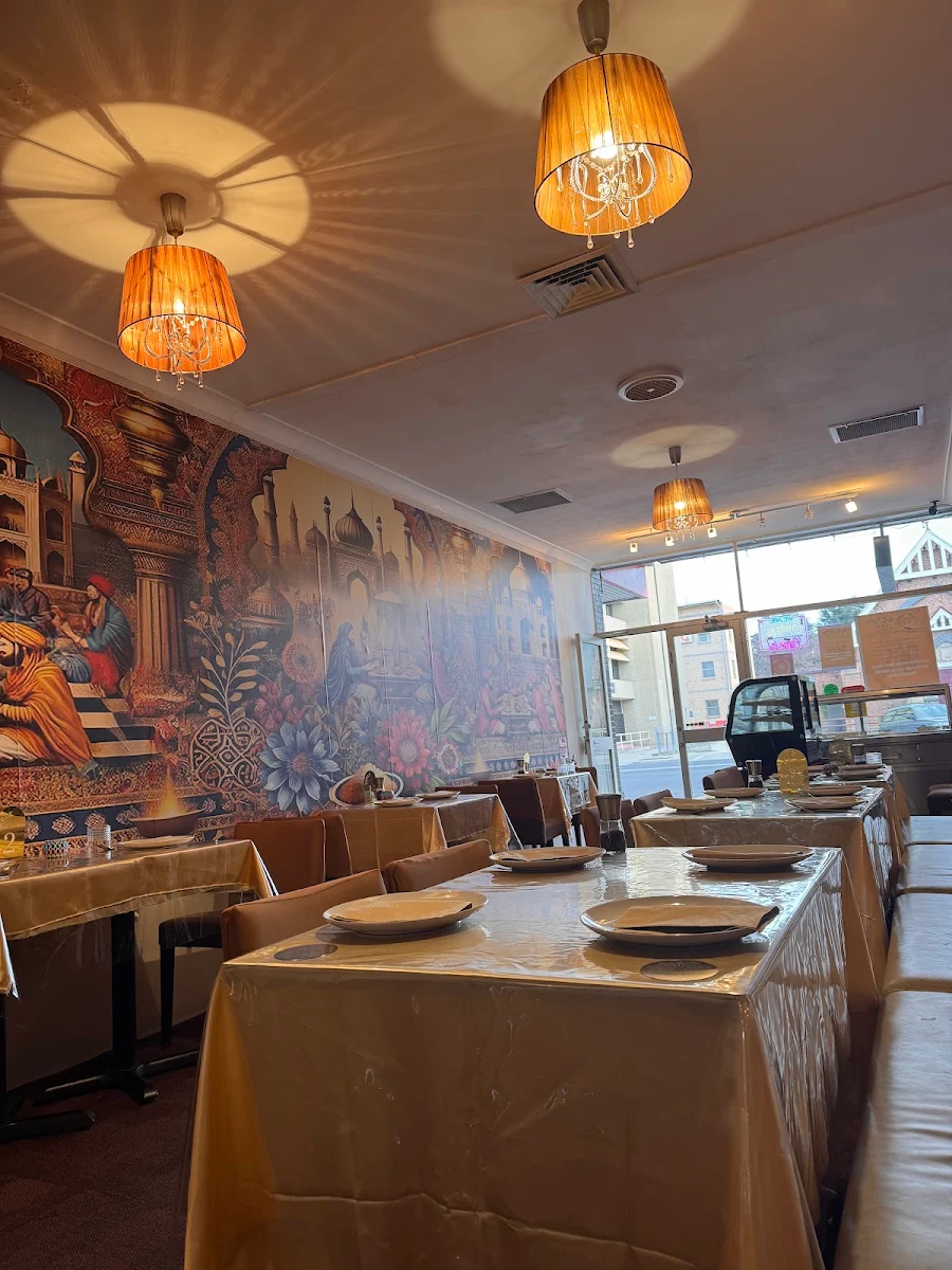 Vibe, New Zaks Kitchen- Indian, Pakistani, Arabic Cuisine