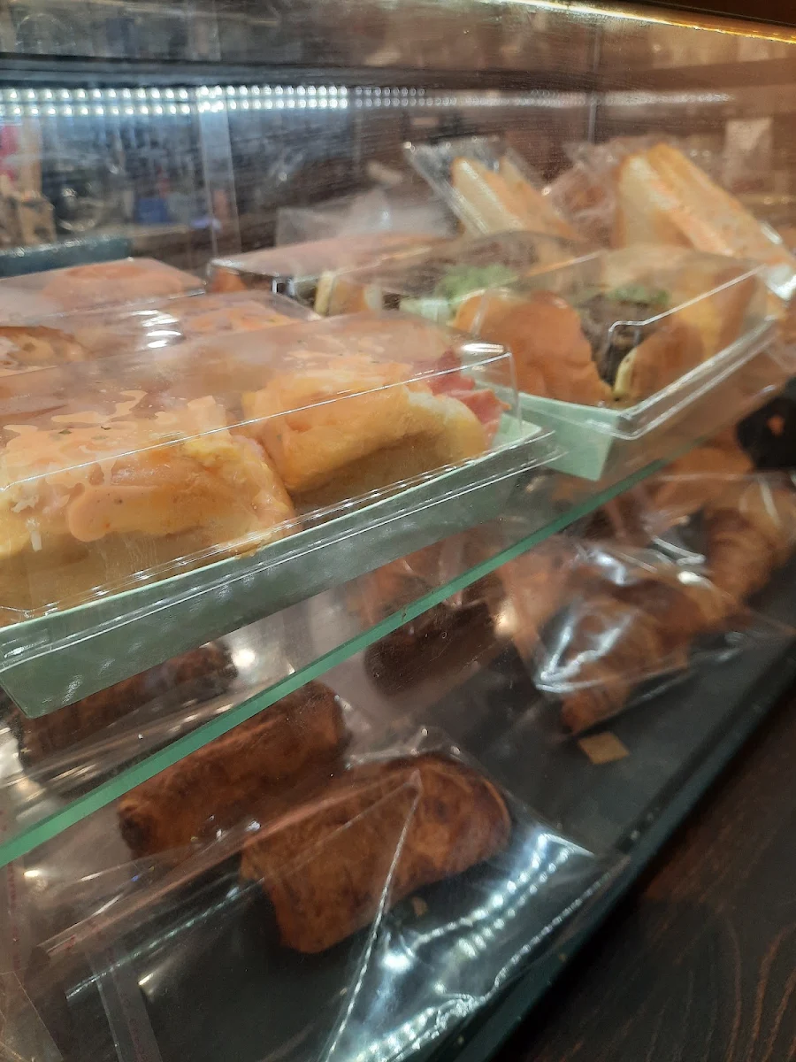 Vibe, Gangnam bakery