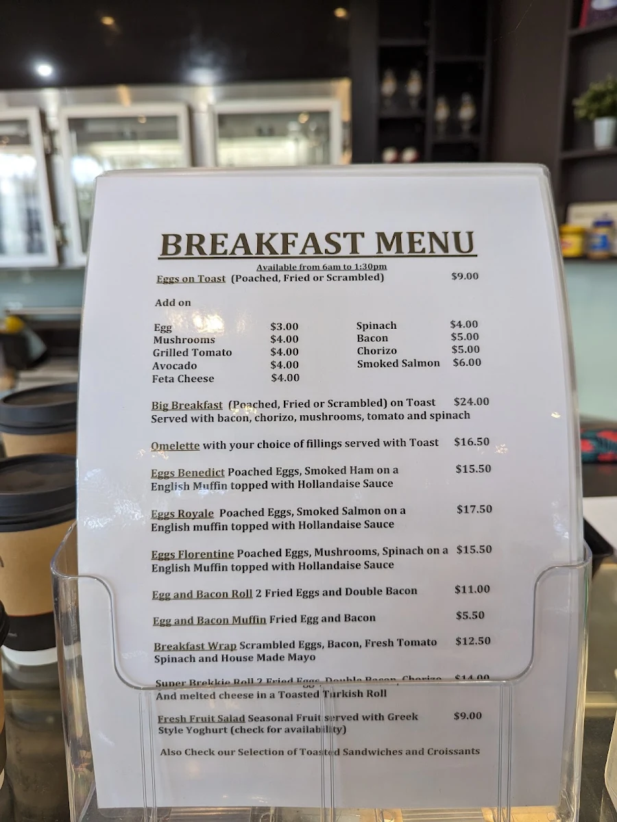 Menu, Kafe Mument