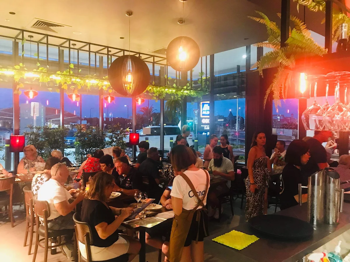Vibe, Osha Kitchen & Bar