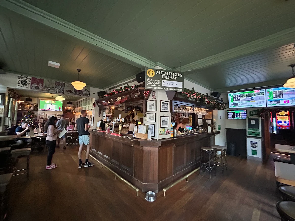 Vibe, The Glebe Hotel