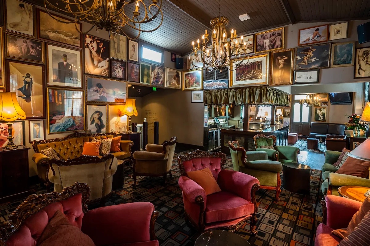 Vibe, The Glebe Hotel