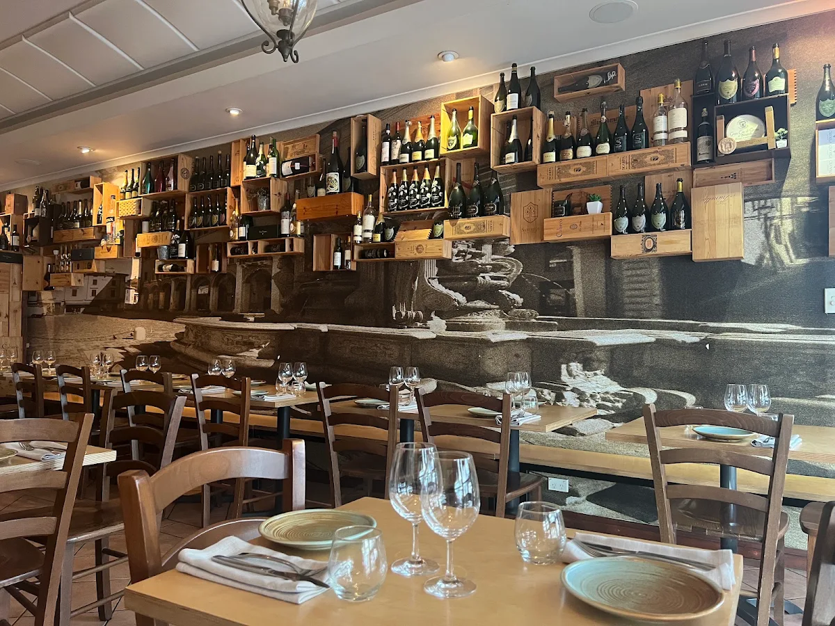 Vibe, Osteria Riva