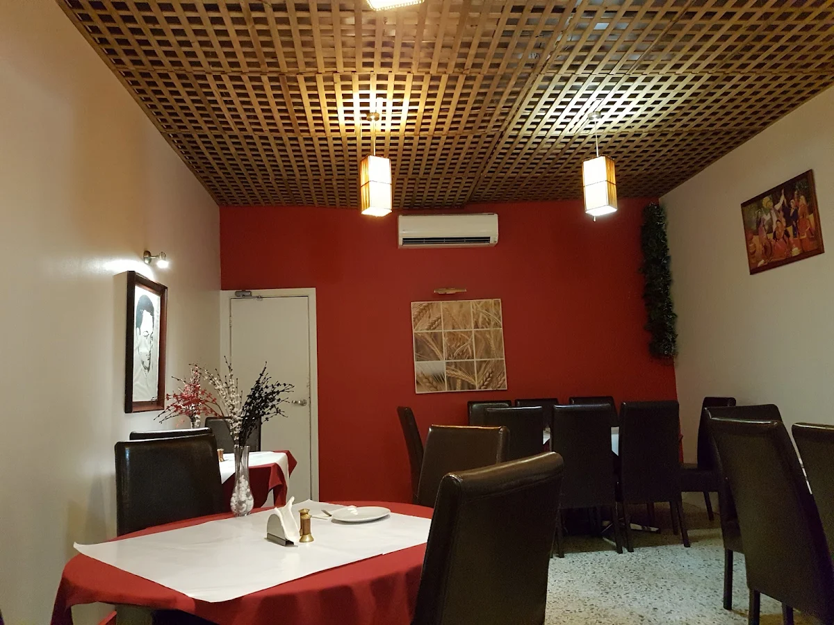 Vibe, Indioz Indian Restaurant