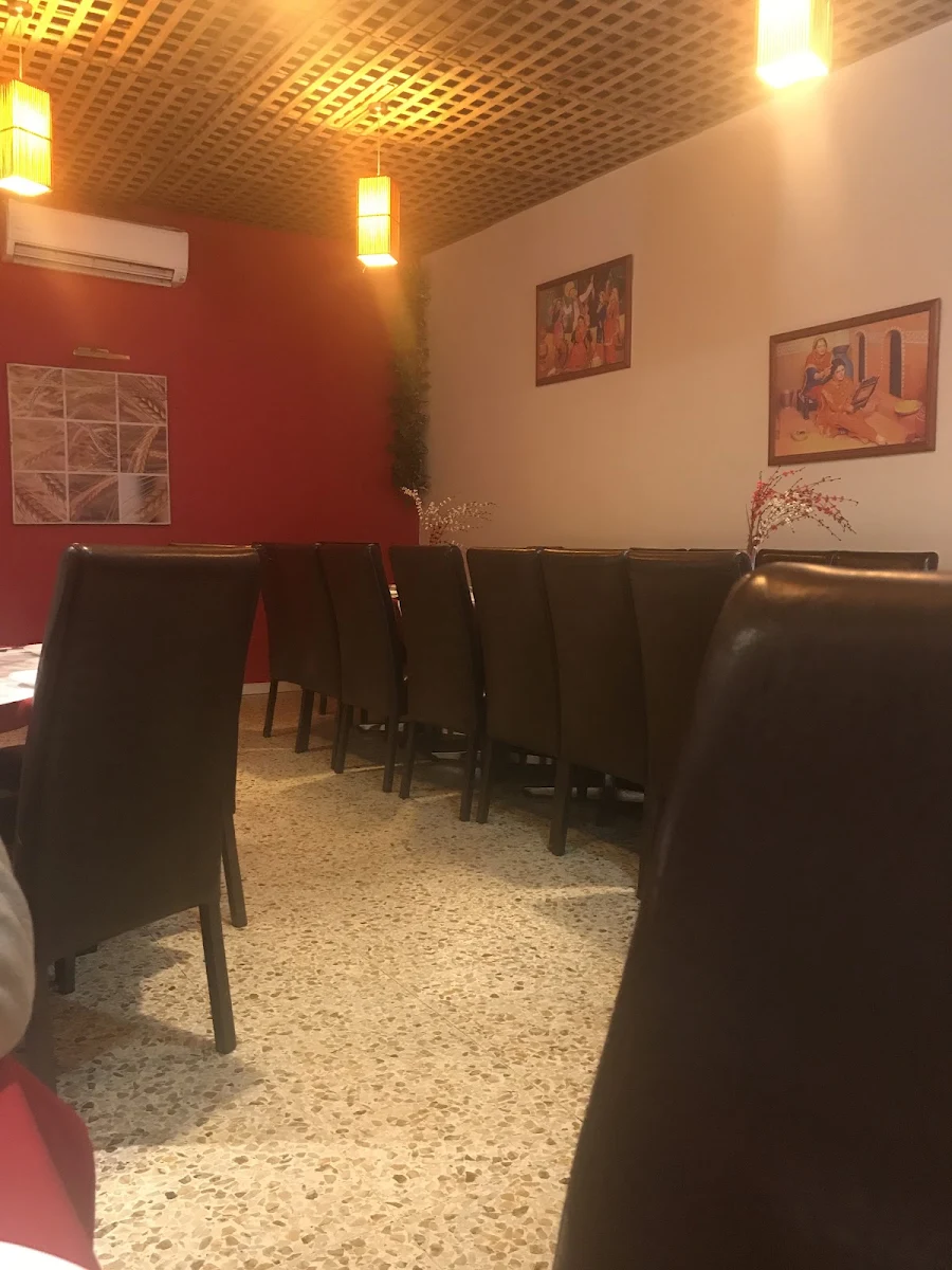 Vibe, Indioz Indian Restaurant