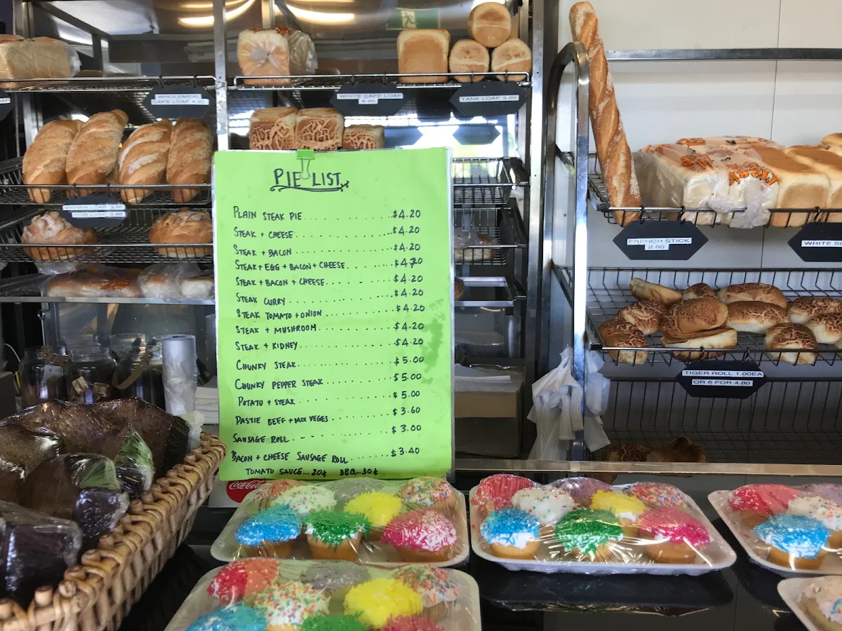Vibe, TRENT PHAM BAKERY