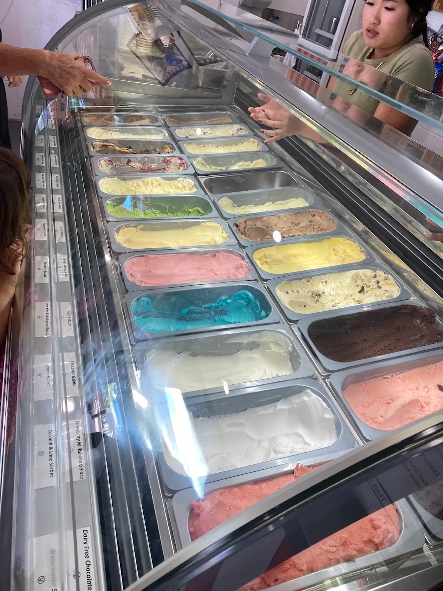 Vibe, Bella Balena Gelateria