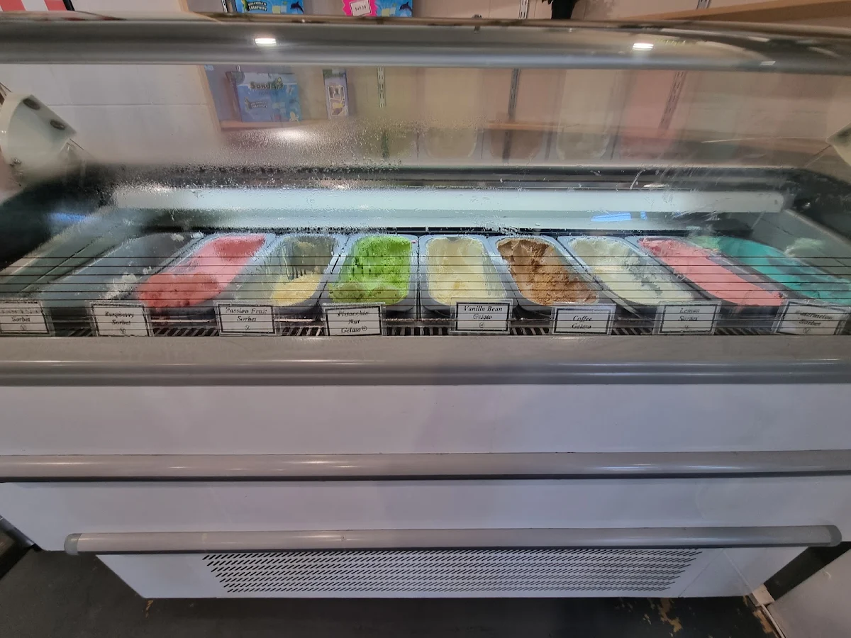 Vibe, Bella Balena Gelateria