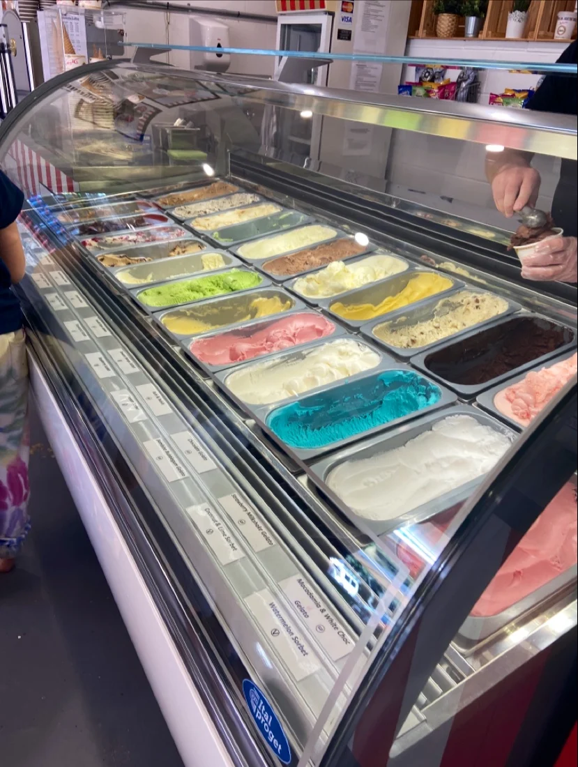 Vibe, Bella Balena Gelateria