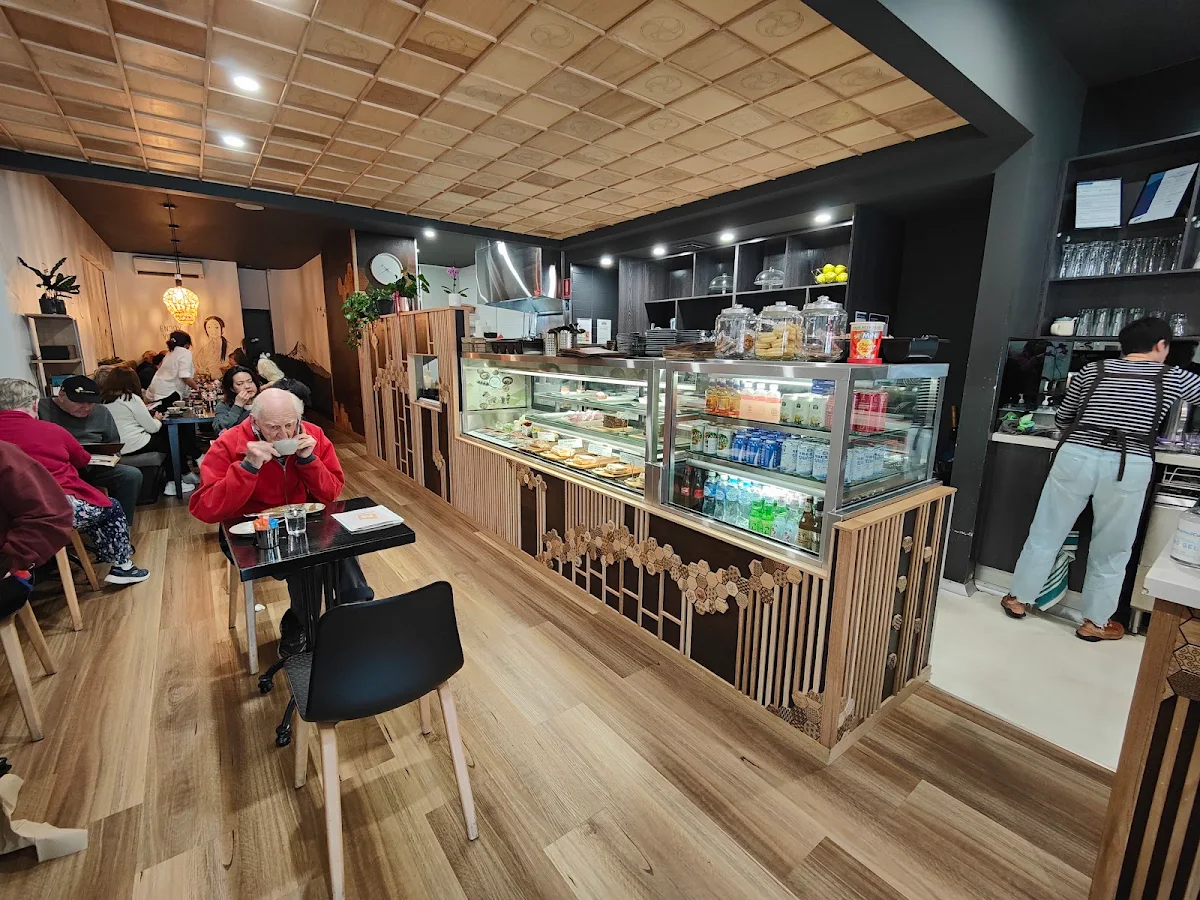 Vibe, Ikoi Cafe