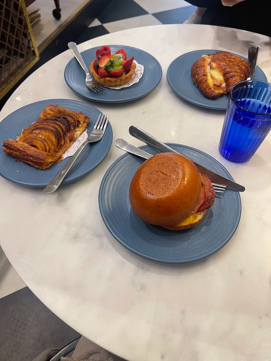 Food & drink, Café Lautrec