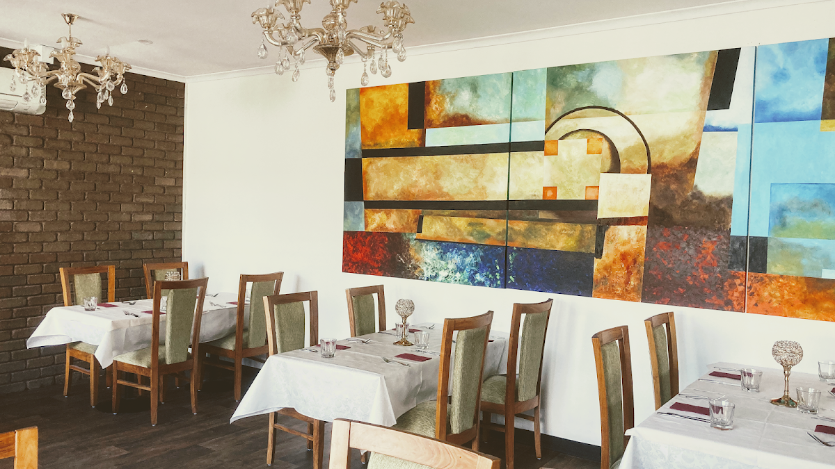 Vibe, Cinnamon Cafe and Restaurant