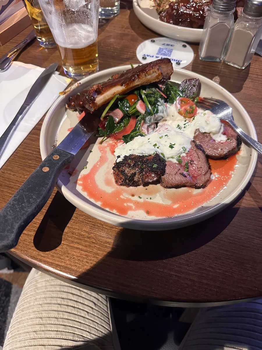 Food & drink, Grand Junction Tavern