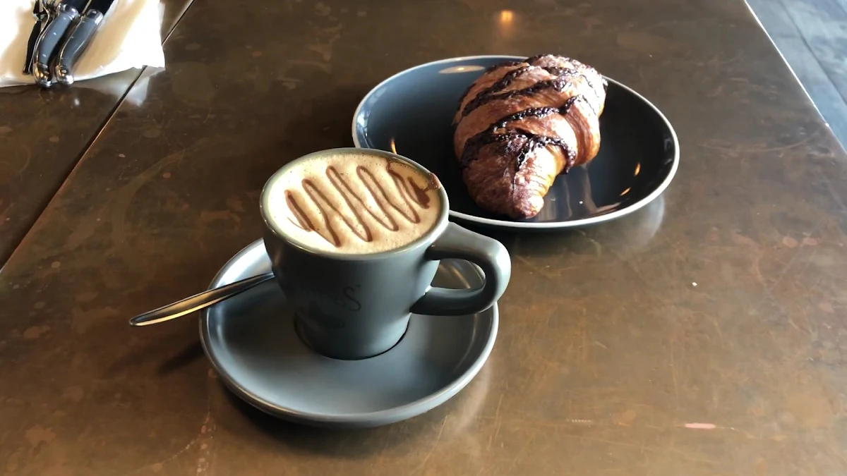 Food & drink, Blackwall Cafe