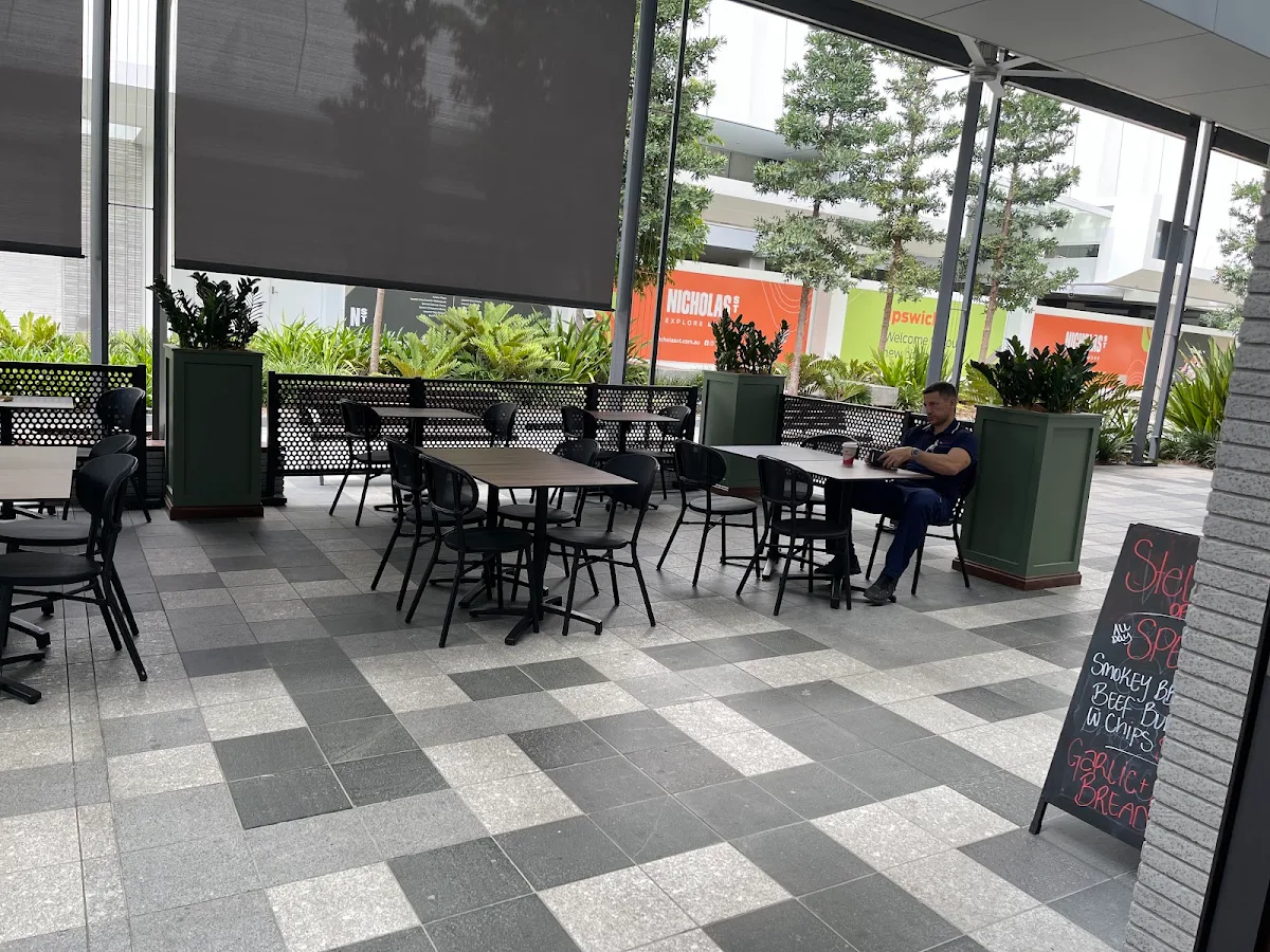 Vibe, Stellarossa Ipswich CBD