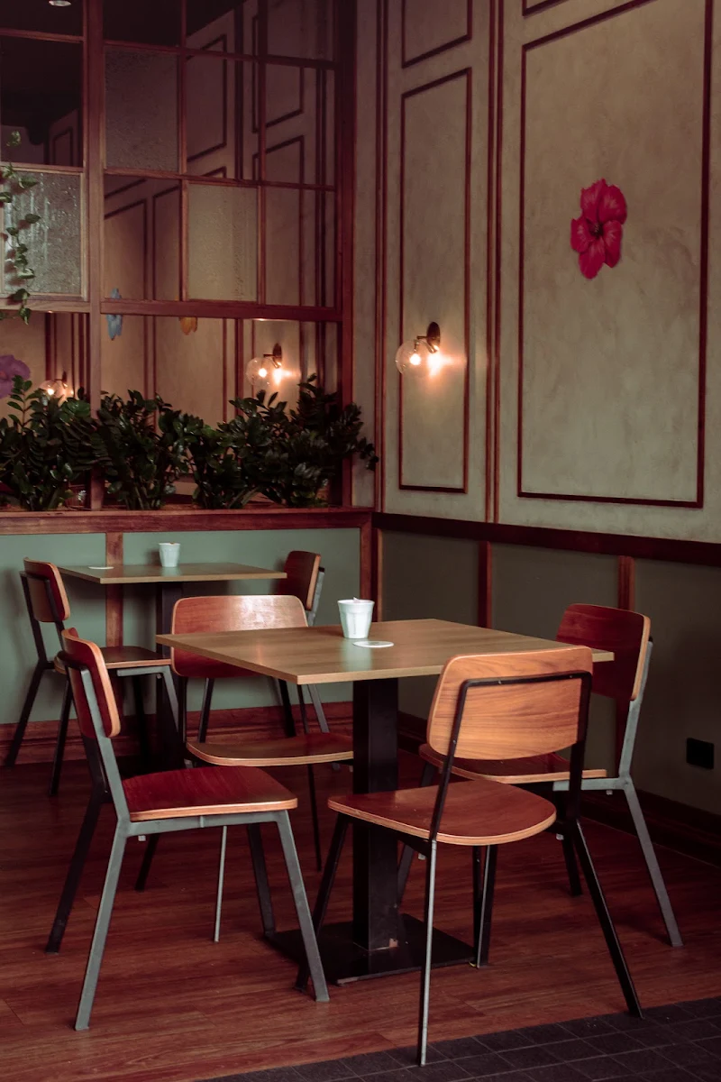 Vibe, Stellarossa Ipswich CBD