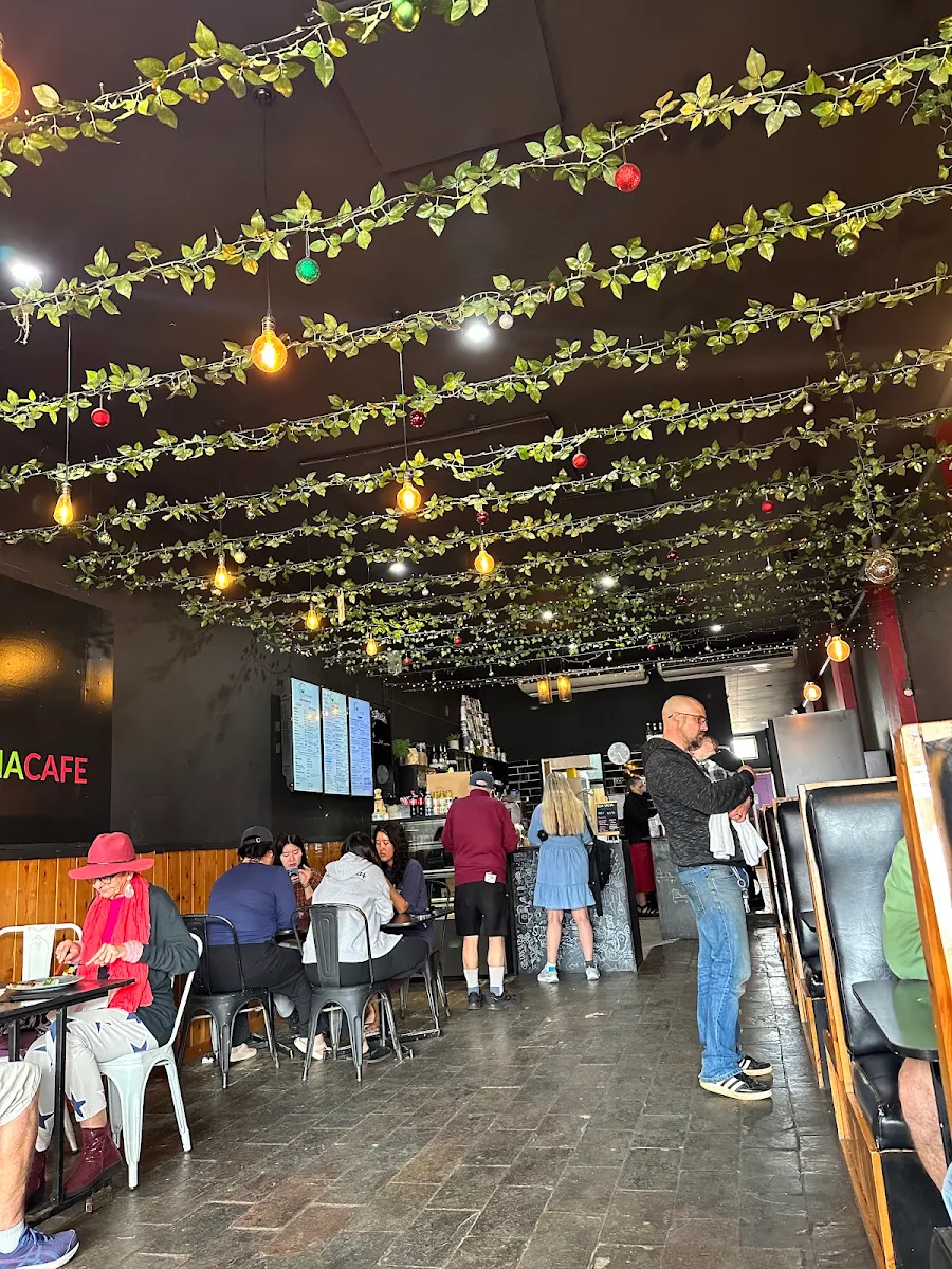 Vibe, Utopia cafe Kingaroy