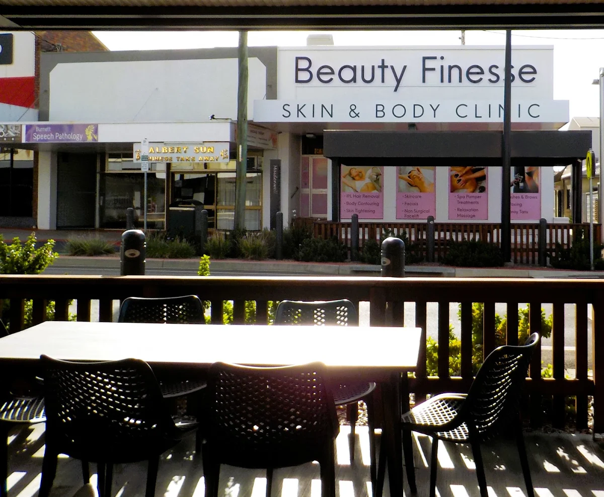 Vibe, Utopia cafe Kingaroy